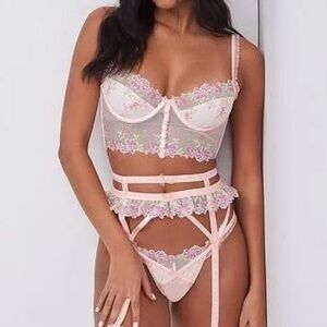 For Love & Lemons NWT Set April Bloom Bra Fairy & Thong size SDD/S